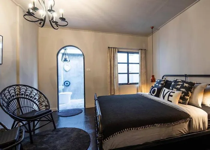 Villa Beautiful 3 Bedroom Baroque House Near Asoke Bts