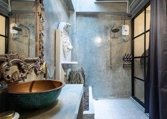 Villa Beautiful 3 Bedroom Baroque House Near Asoke Bts