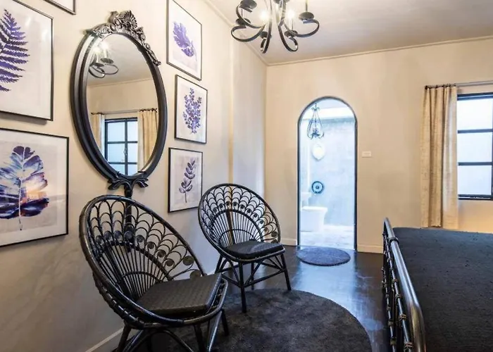 Beautiful 3 Bedroom Baroque House Near Asoke Bts * Bangkok