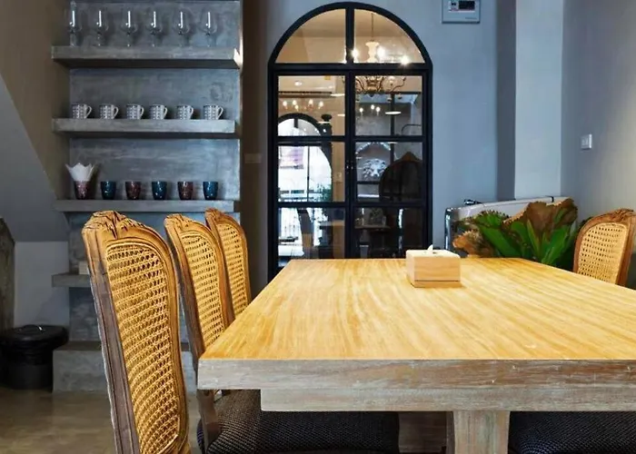 Beautiful 3 Bedroom Baroque House Near Asoke Bts Villa *