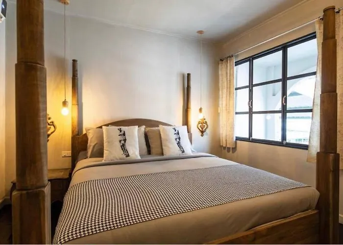 Beautiful 3 Bedroom Baroque House Near Asoke Bts Villa