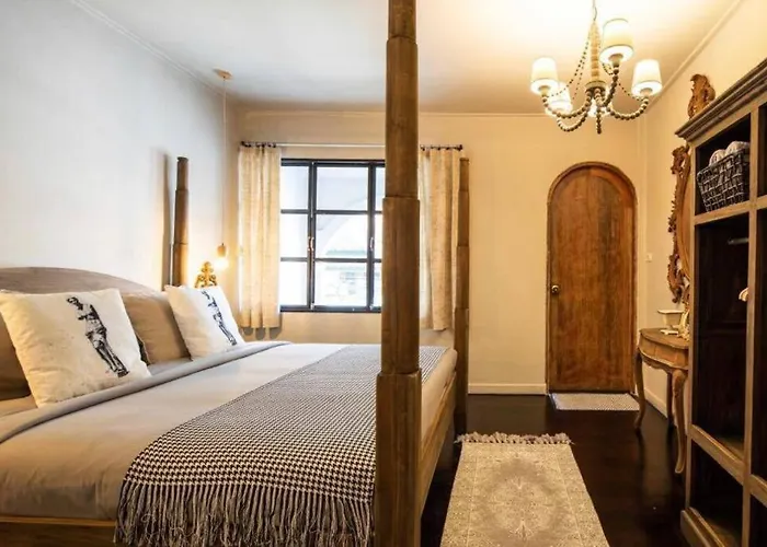 Villa Beautiful 3 Bedroom Baroque House Near Asoke Bts Bangkok